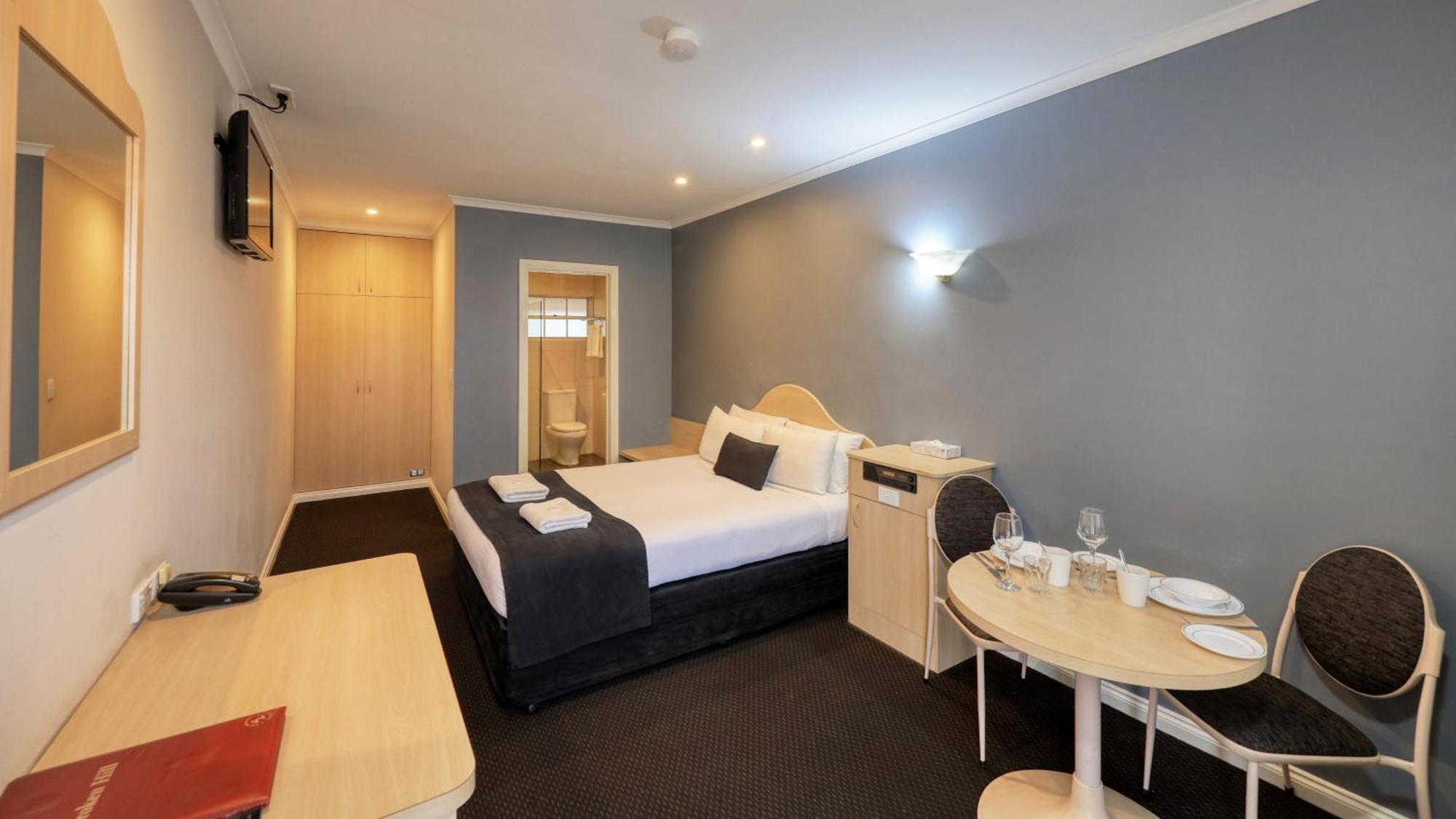 Charles Rasp Motor Inn & Cottages Broken Hill Esterno foto