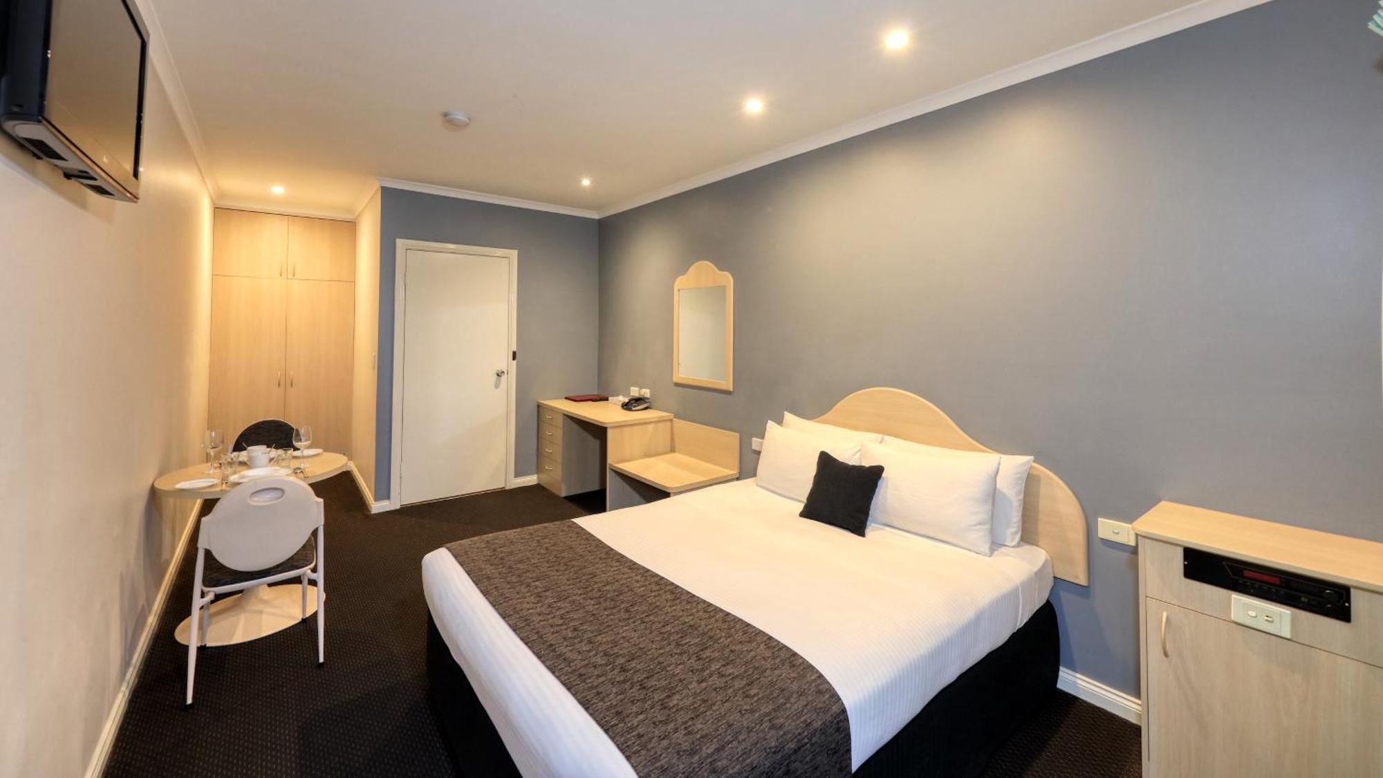 Charles Rasp Motor Inn & Cottages Broken Hill Esterno foto