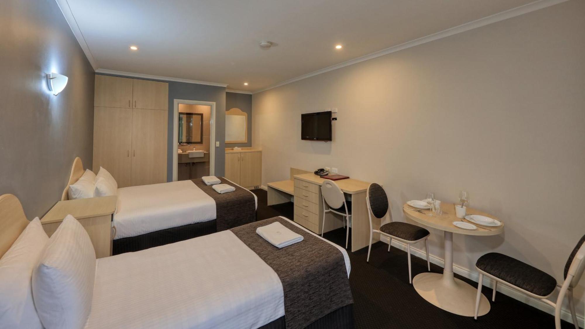 Charles Rasp Motor Inn & Cottages Broken Hill Esterno foto