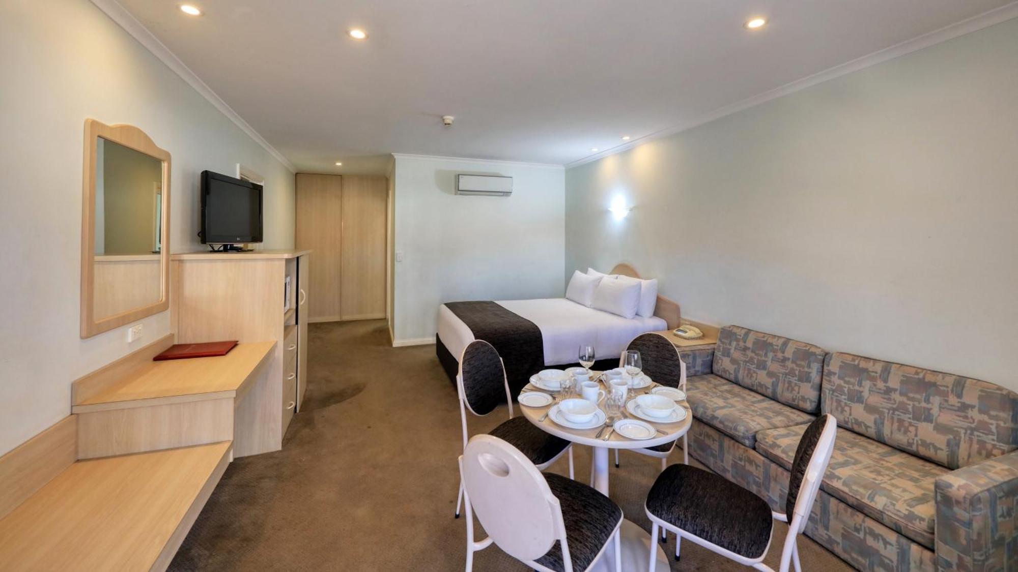 Charles Rasp Motor Inn & Cottages Broken Hill Esterno foto