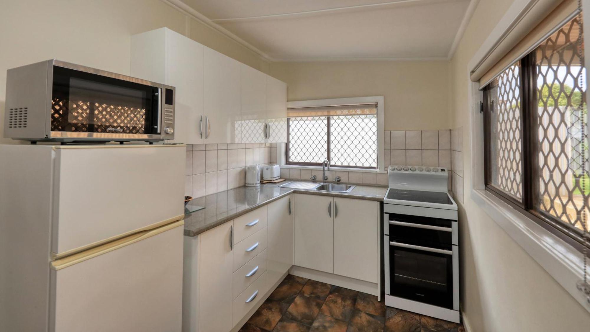 Charles Rasp Motor Inn & Cottages Broken Hill Esterno foto
