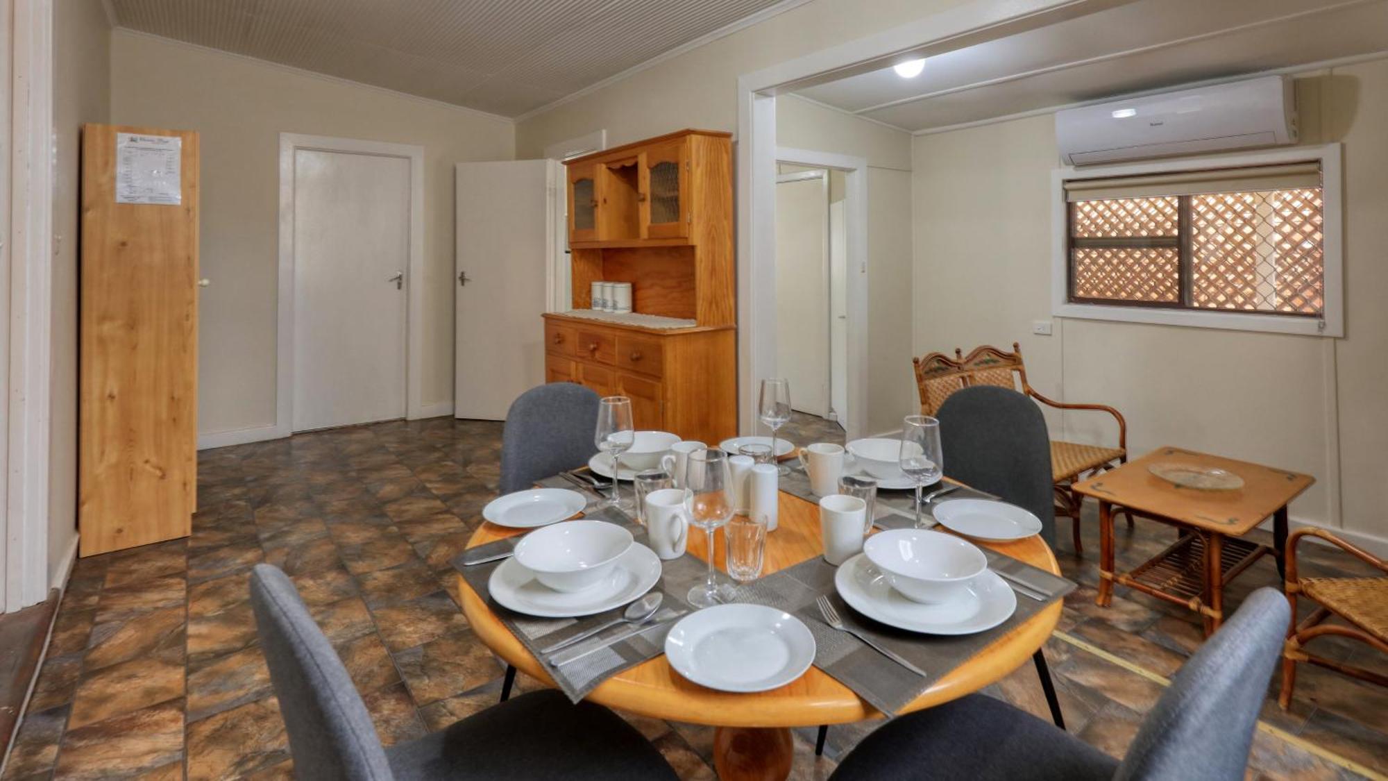 Charles Rasp Motor Inn & Cottages Broken Hill Esterno foto