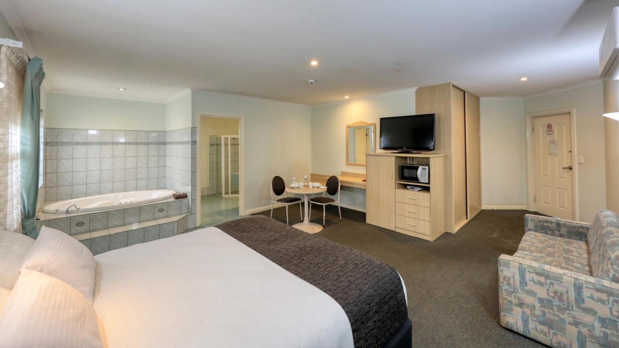 Charles Rasp Motor Inn & Cottages Broken Hill Esterno foto