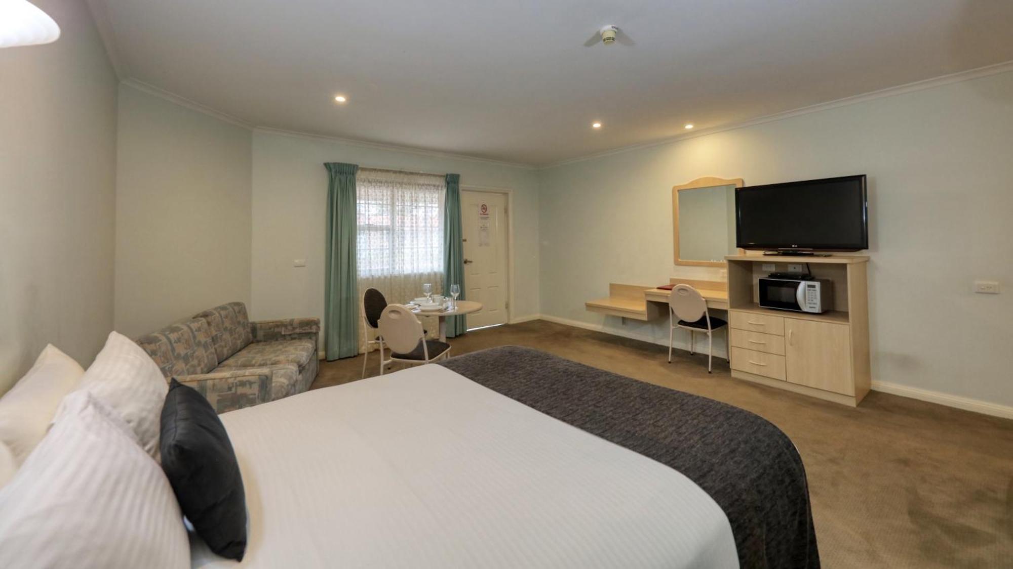 Charles Rasp Motor Inn & Cottages Broken Hill Esterno foto