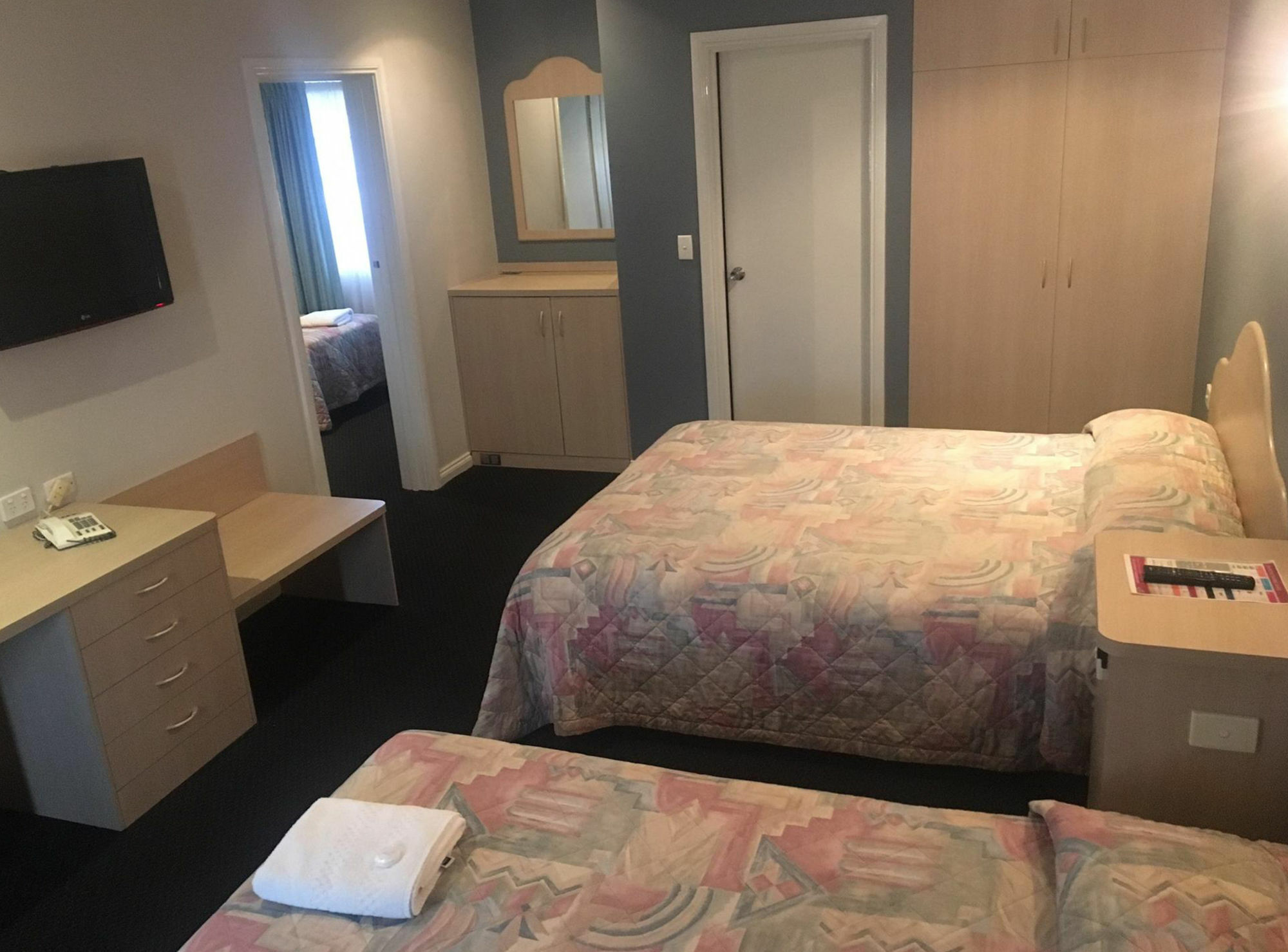 Charles Rasp Motor Inn & Cottages Broken Hill Esterno foto